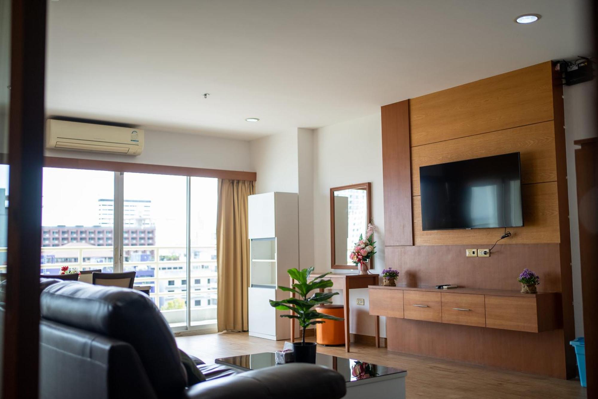 Vtsix At View Talay 6 Hotel Pattaya Exterior foto